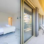 Διαμέρισμα Spacious 2-br In A With Pool