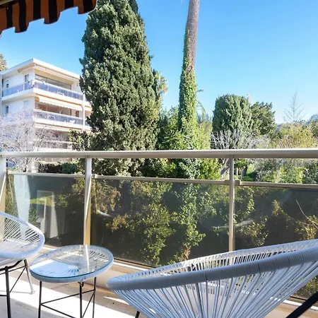 Spacious 2-br In A With Pool